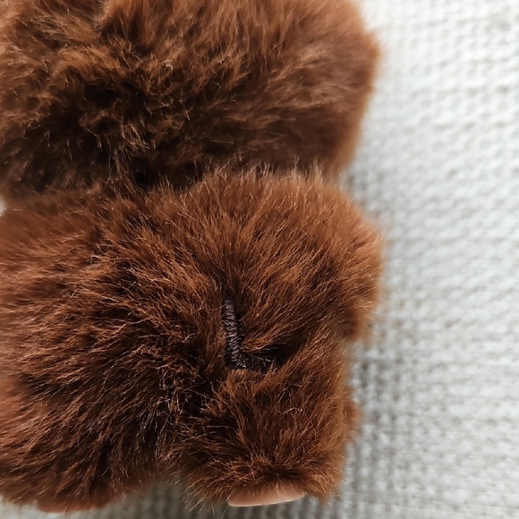 PIN FOR LOVE LABUBU LETTER L - Picture 6 of 10